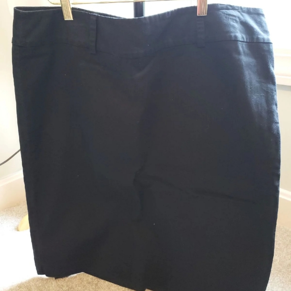 Black 14 pencil skirt